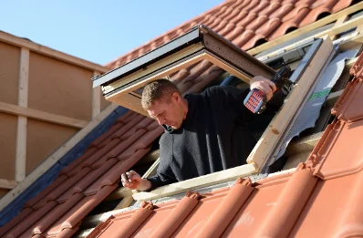 Pose de fenêtres de toit Velux à Clinchamp